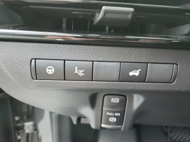 Used 2026 Gray Nissan Platinum image 28