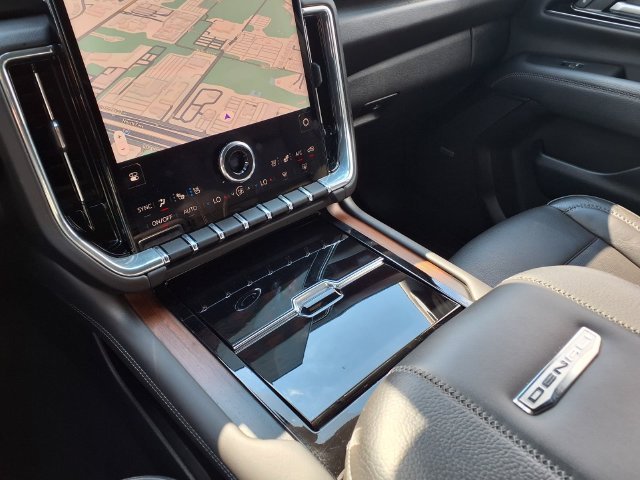 Used 2025 Black GMC Denali image 25