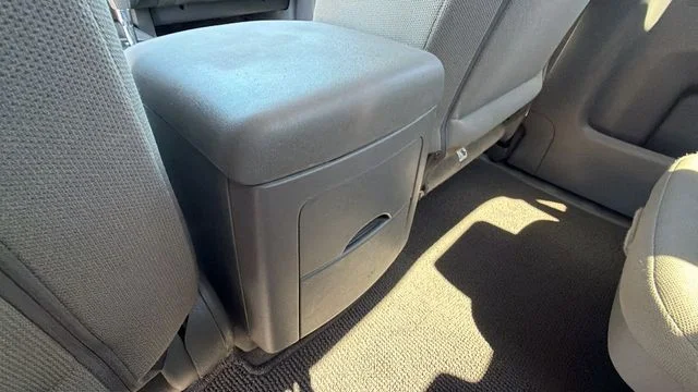 Used 2015 White Nissan S image 15