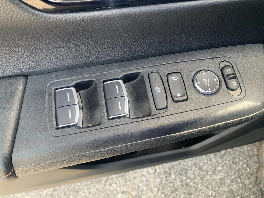 Used 2025  Honda Sport Touring image 13