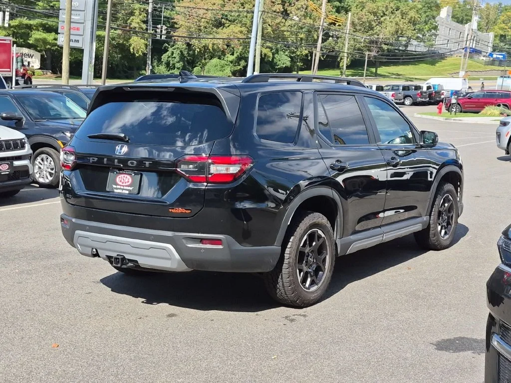 Used 2025 Black Honda TrailSport image 3