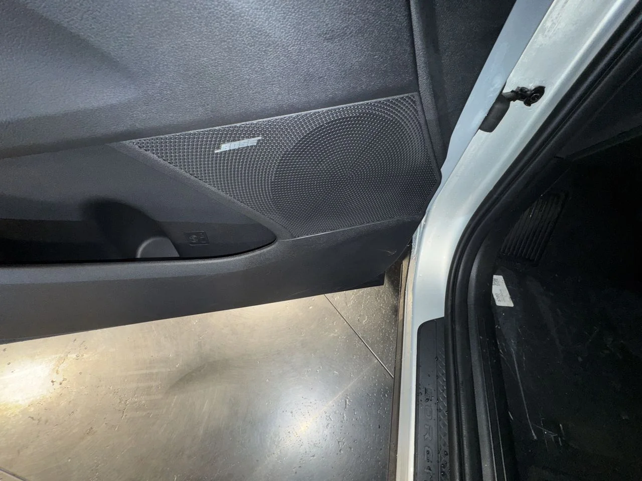 New 2026 Ivory Kia X-Line EX image 18