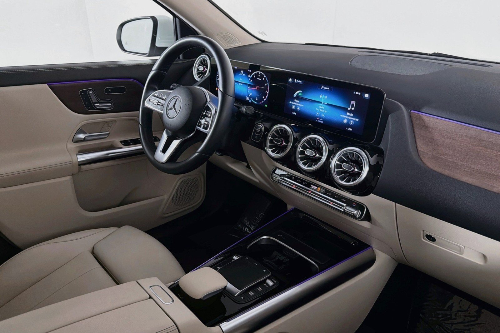 Used 2023 Polar White Mercedes-Benz 250 image 18
