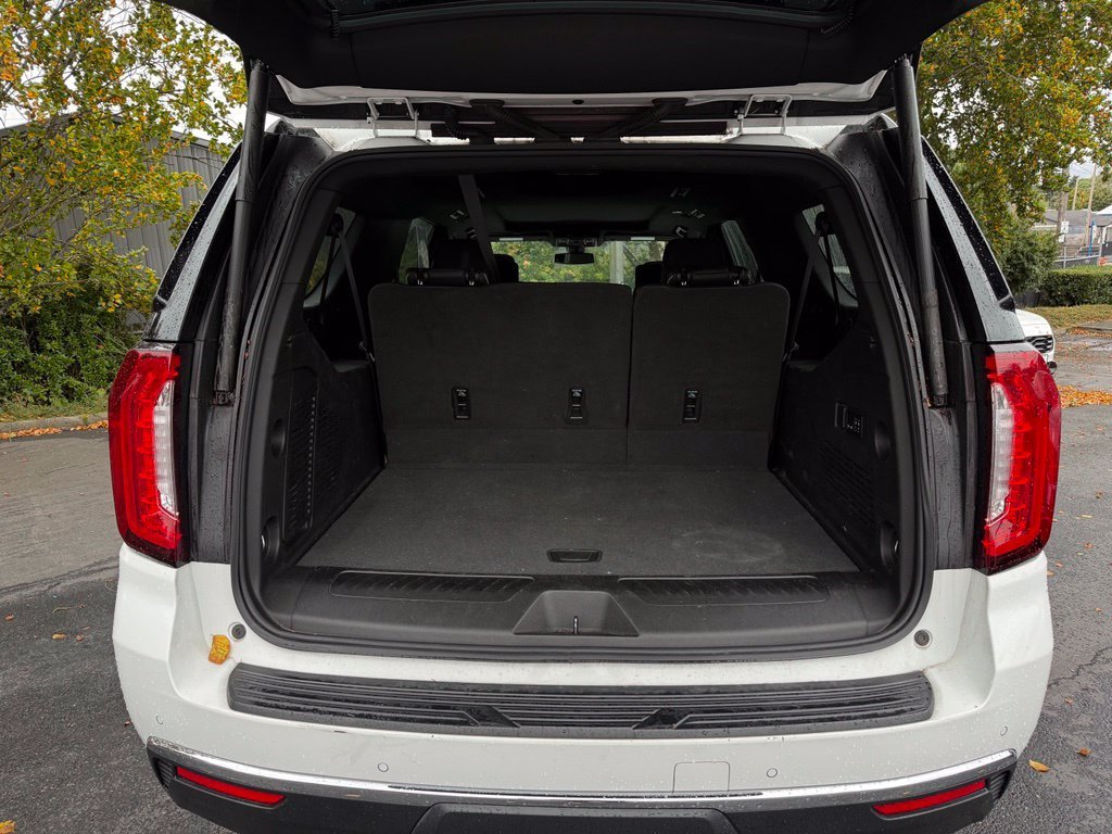 Used 2022  GMC SLT image 12