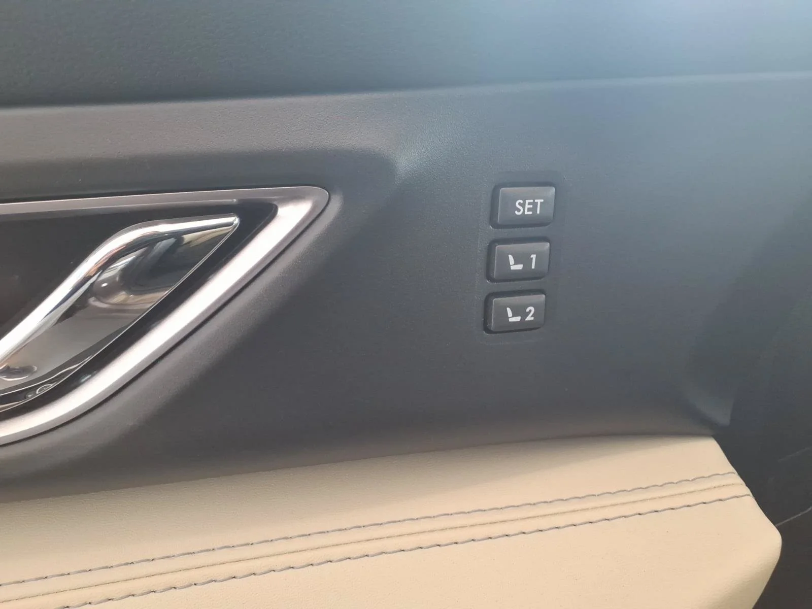 Used 2022 Brilliant Bronze Metallic Subaru Limited image 24