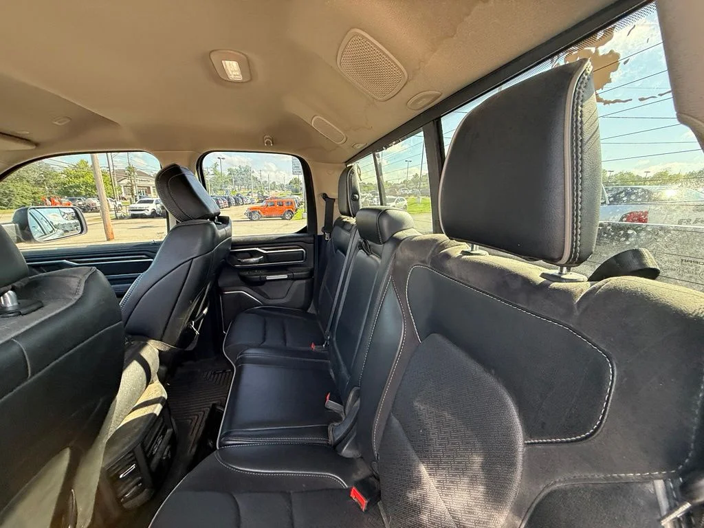 Used 2019 Silver Ram Laramie image 27