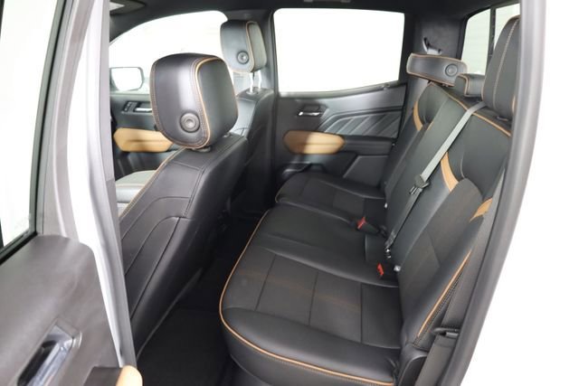 2025 GMC Canyon AT4 - Photo 24