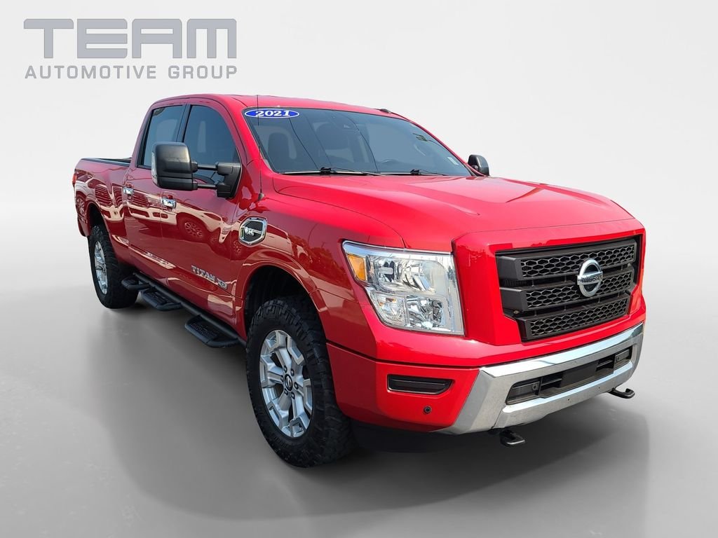 Used 2021 Red Nissan SV image 1