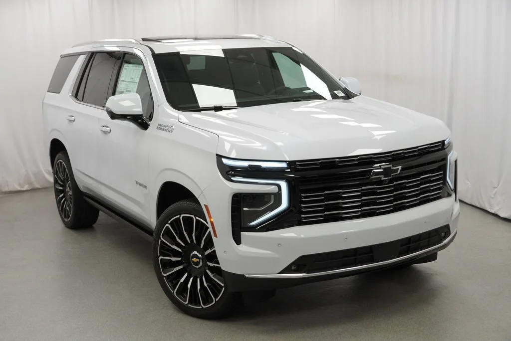 New 2026 Polar White Tricoat Chevrolet High Country image 39