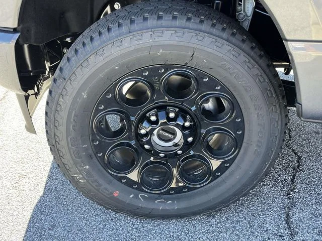 New 2026 Gray Ford Lariat image 6