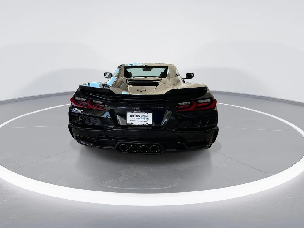 Used 2025 Black Chevrolet Z06 image 7