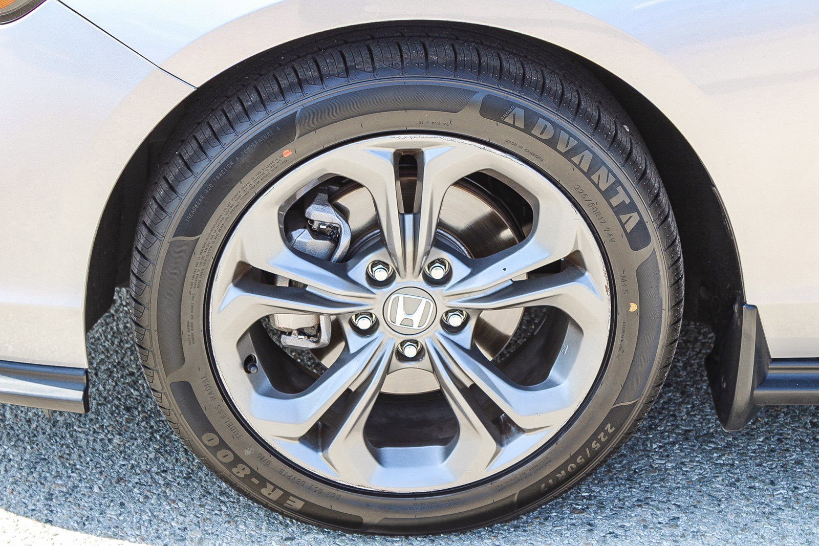 2024 Honda Accord EX - Photo 12