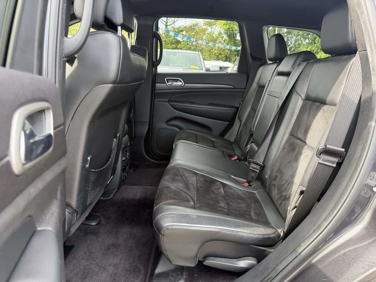 Used 2017 Granite Crystal Metallic Clearcoat Jeep Altitude 4x4 image 18