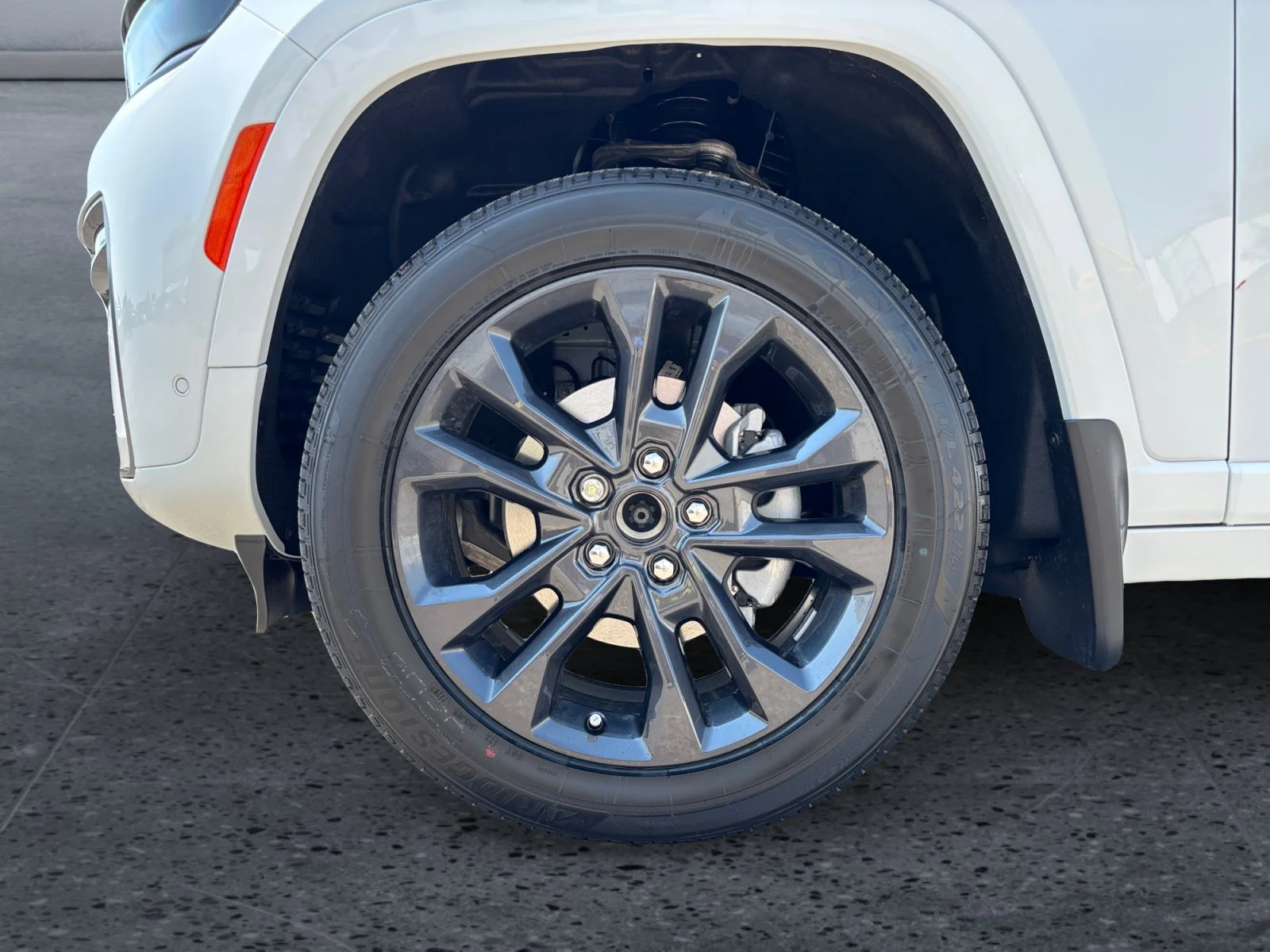 New 2026 Bright White Jeep Limited Reserve image 9