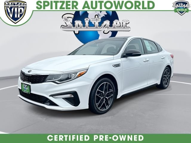 2020 Kia Optima SE's photo