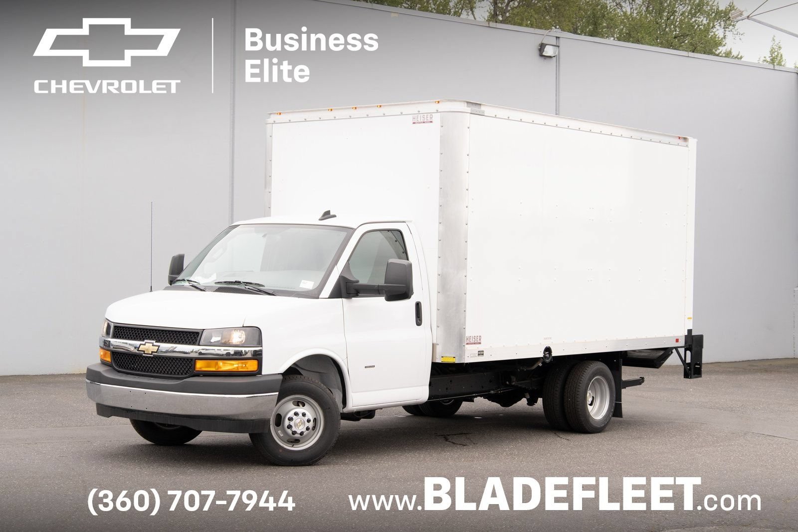 2024 Chevrolet Express Cutaway Base