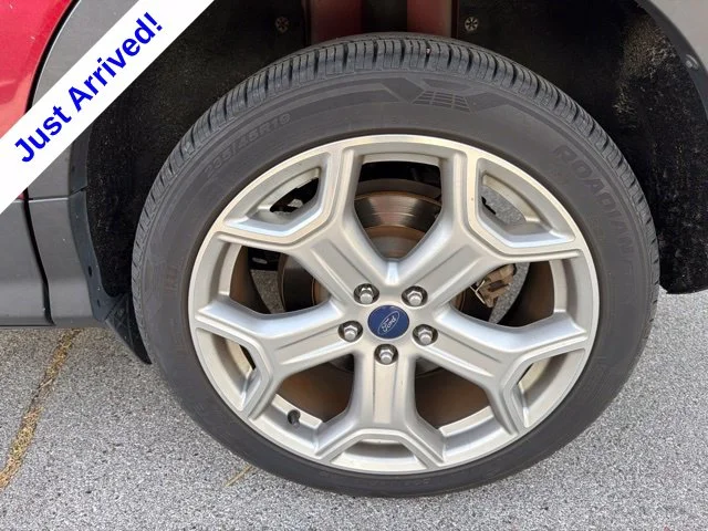 Used 2017 Red Ford Titanium image 14