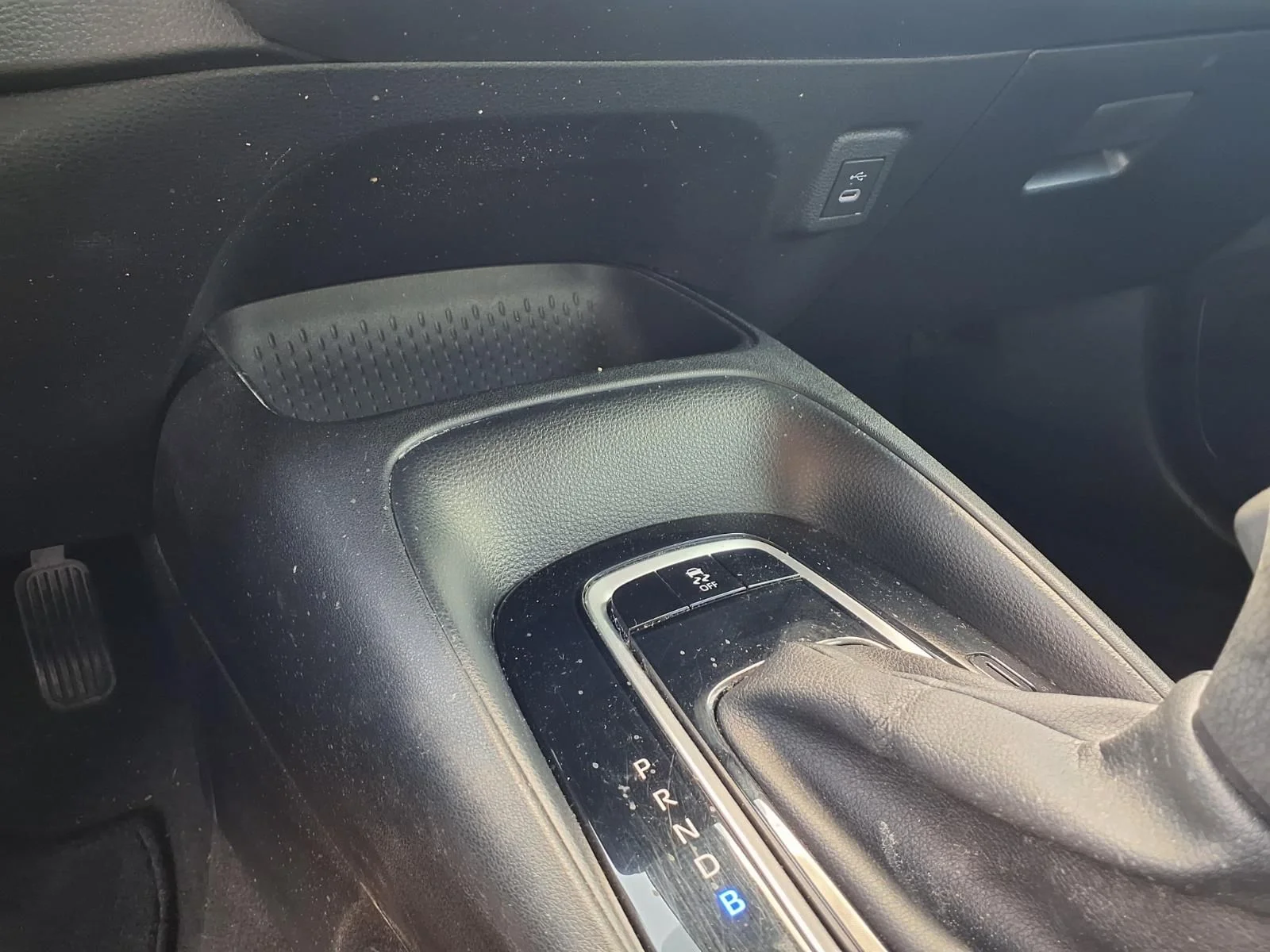Used 2024 Silver Toyota LE image 19