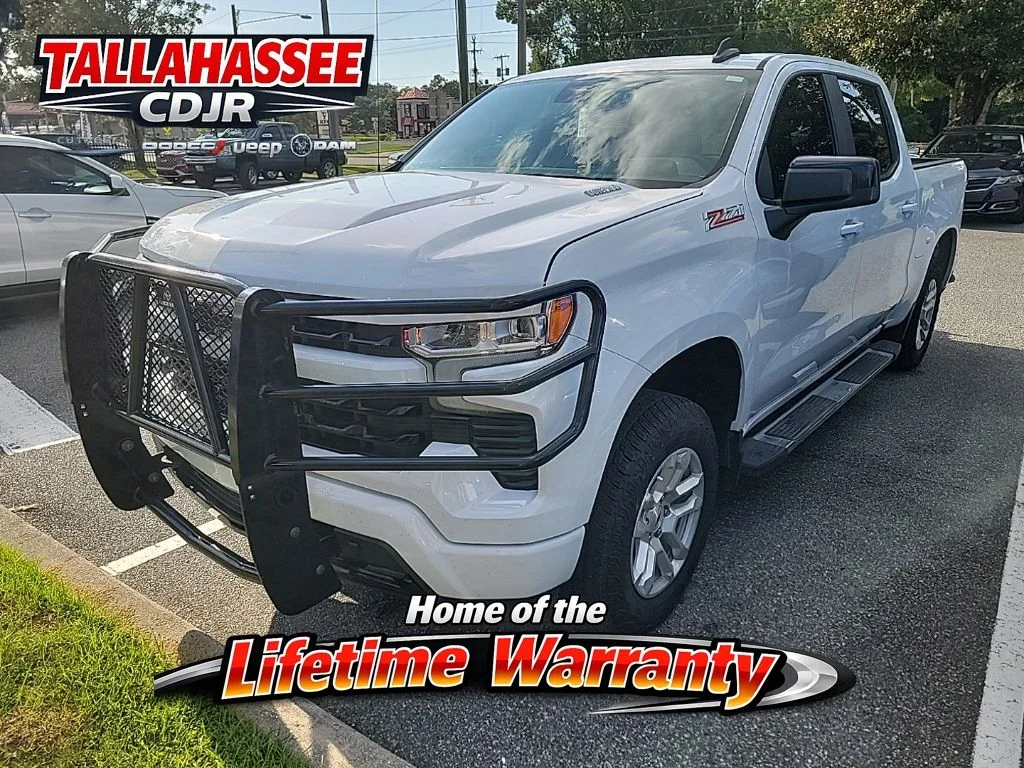 Used 2023 Summit White Chevrolet RST image 1