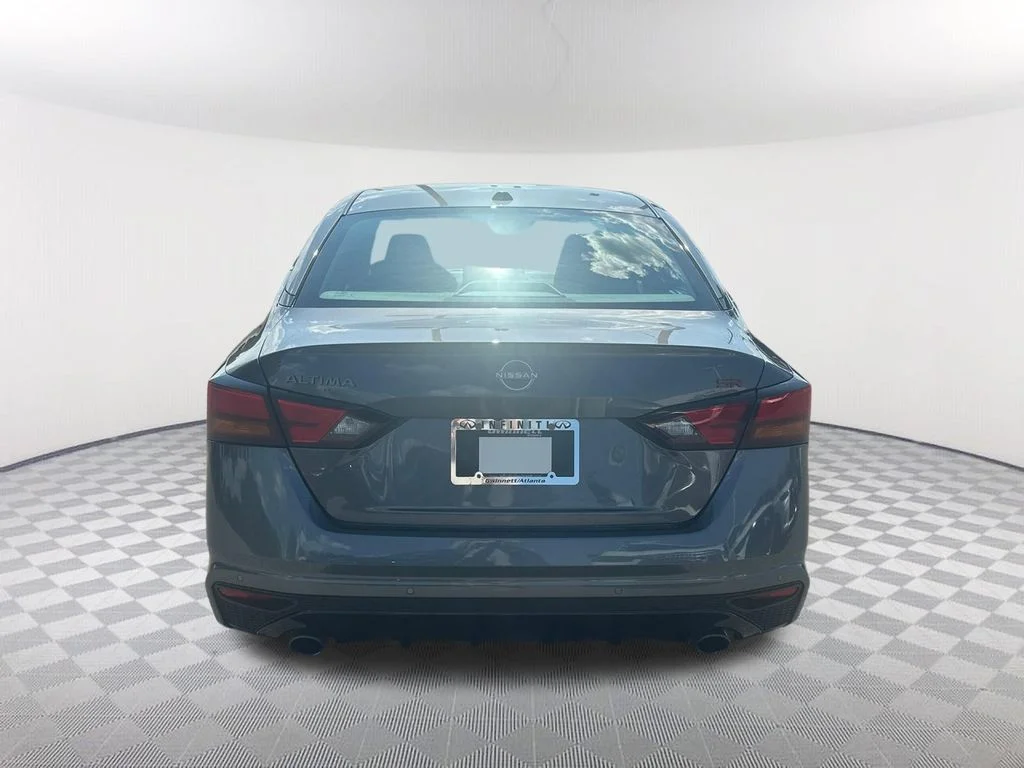 Used 2025 Gray Nissan 2.5 SR image 6