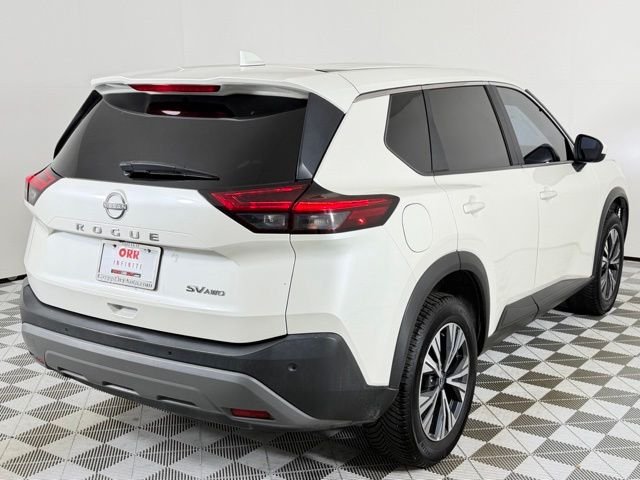 Used 2023 Pearl White Tricoat Nissan SV image 11