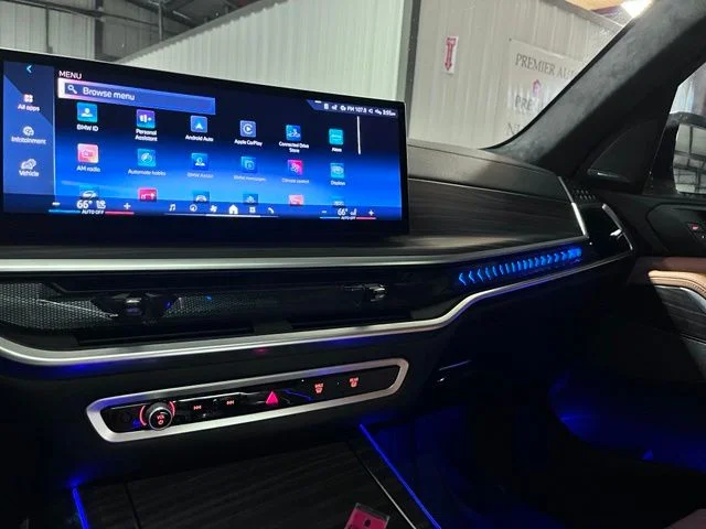 Used 2025 Black BMW xDrive40i image 20