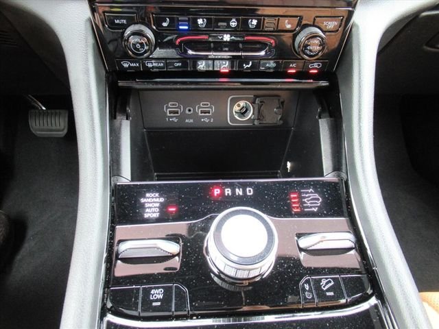 Used 2023 Gray Jeep Summit image 25