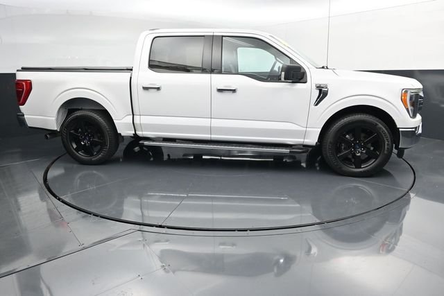 Used 2021 Oxford White Ford XLT image 8