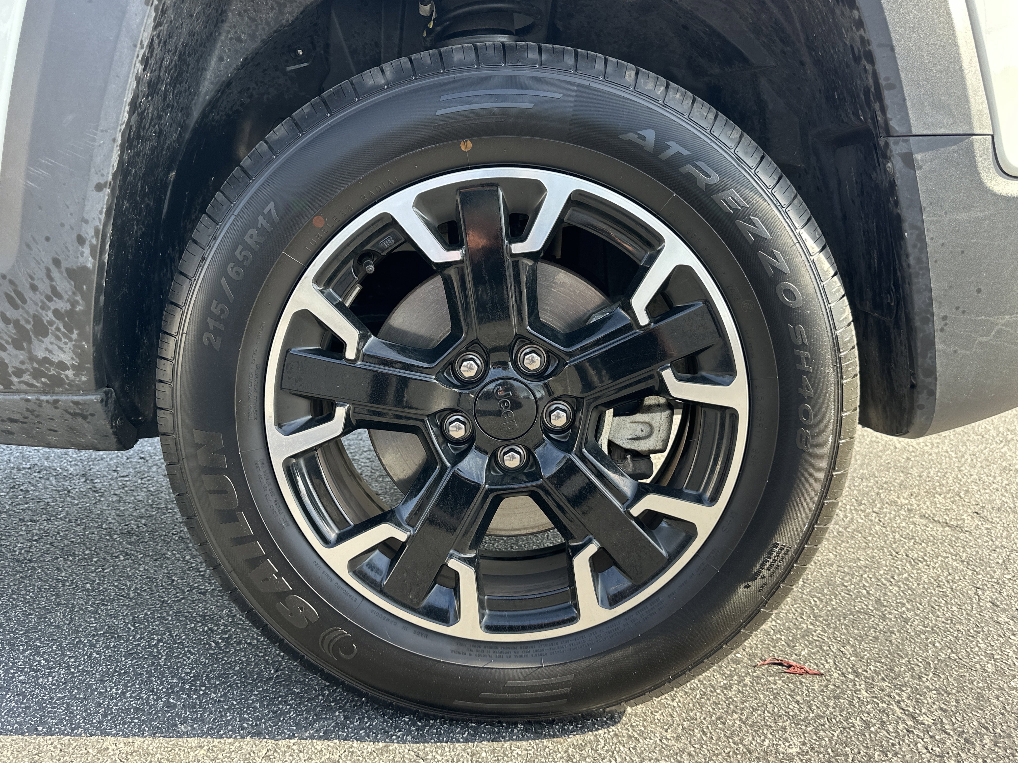 Used 2023 Alpine White Clearcoat Jeep Upland image 13