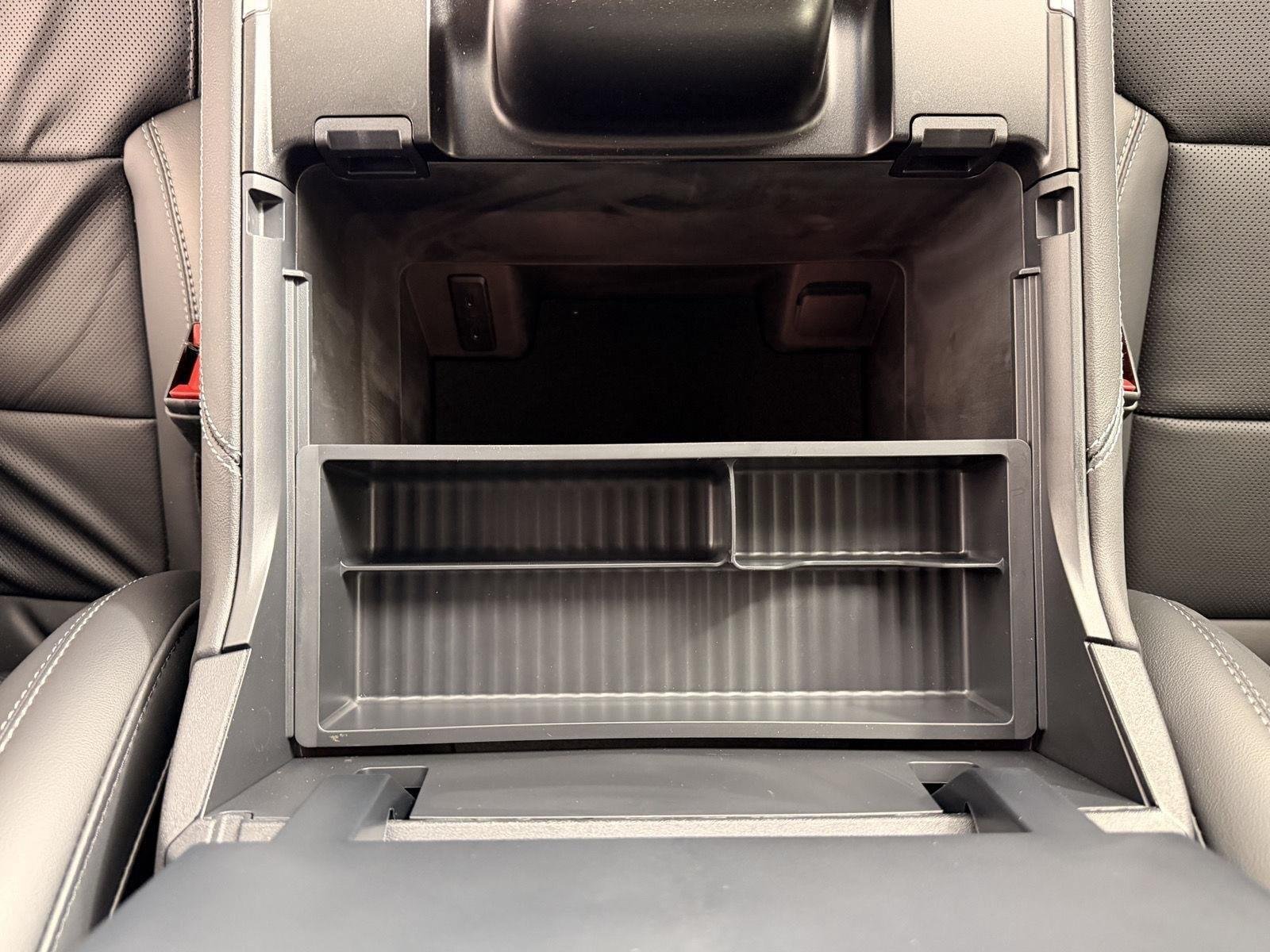 New 2026 Glacier Gray Metallic Tri-Coat Ford Platinum® image 34