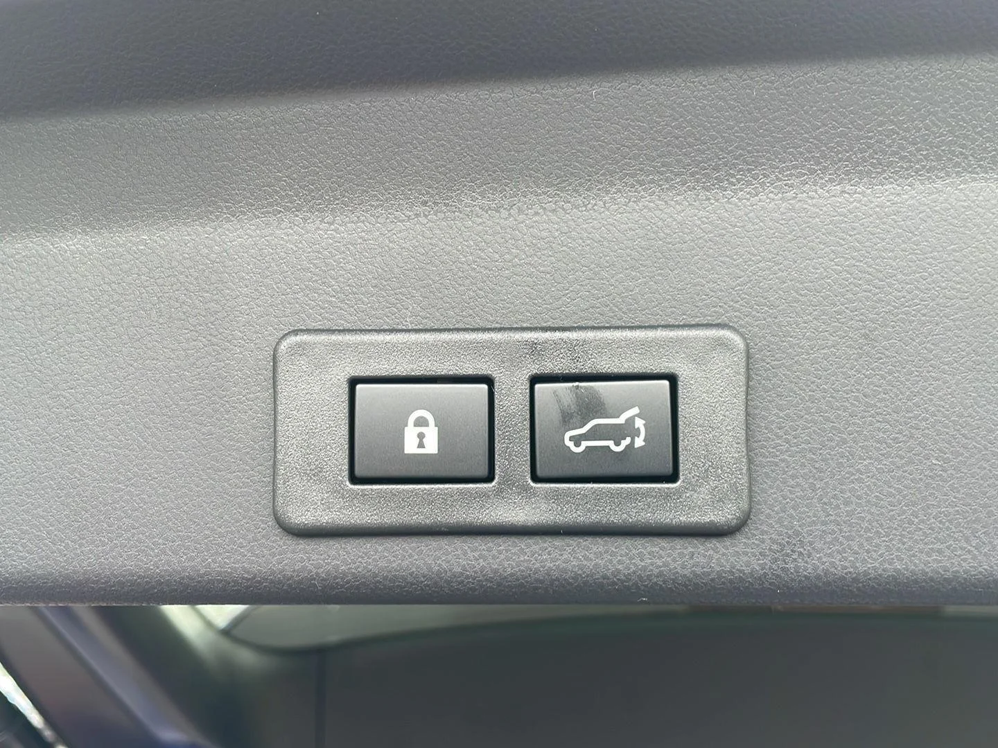 New 2026 Sapphire Blue Pearl Subaru Premium image 30