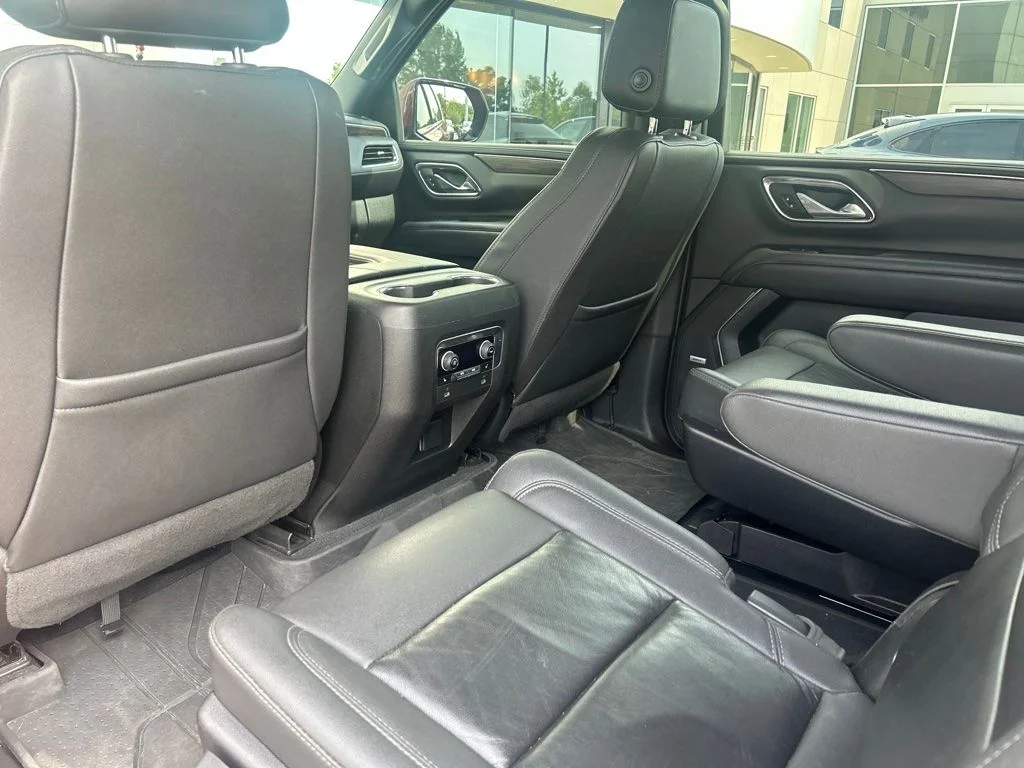 Used 2023 Red Chevrolet Z71 image 16
