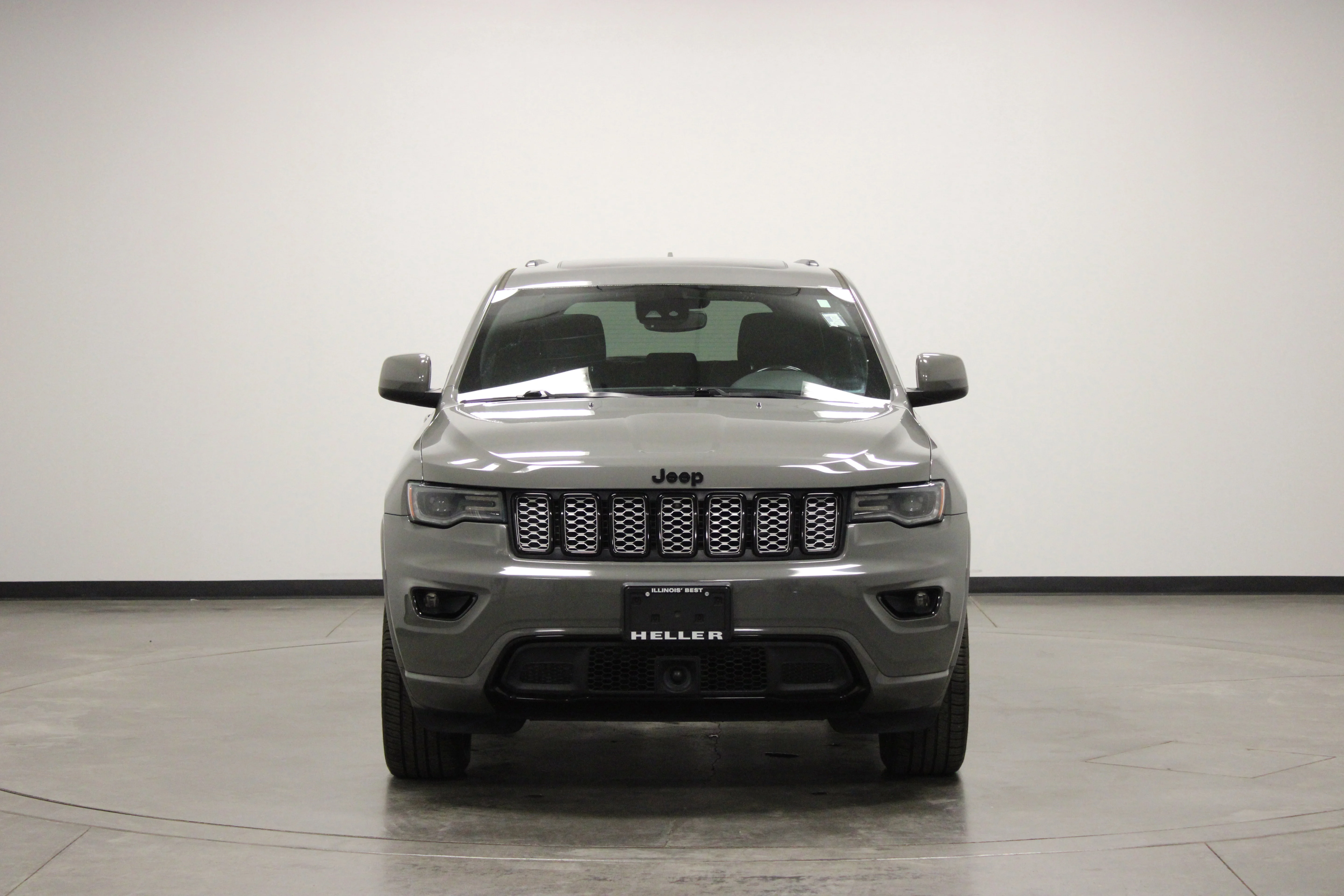Used 2020 Sting-Gray Clearcoat Jeep Altitude image 3
