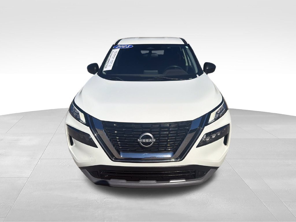 Used 2023 White Nissan S image 8