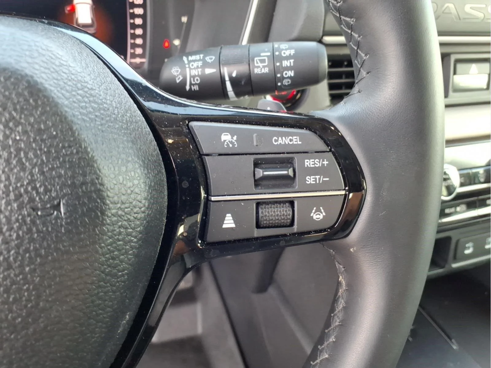 Used 2026 Platinum White Pearl Honda RTL image 23
