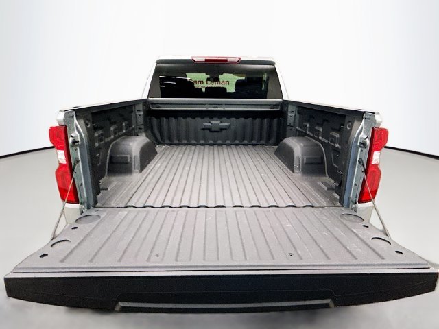 Used 2025 Gray Chevrolet RST image 25