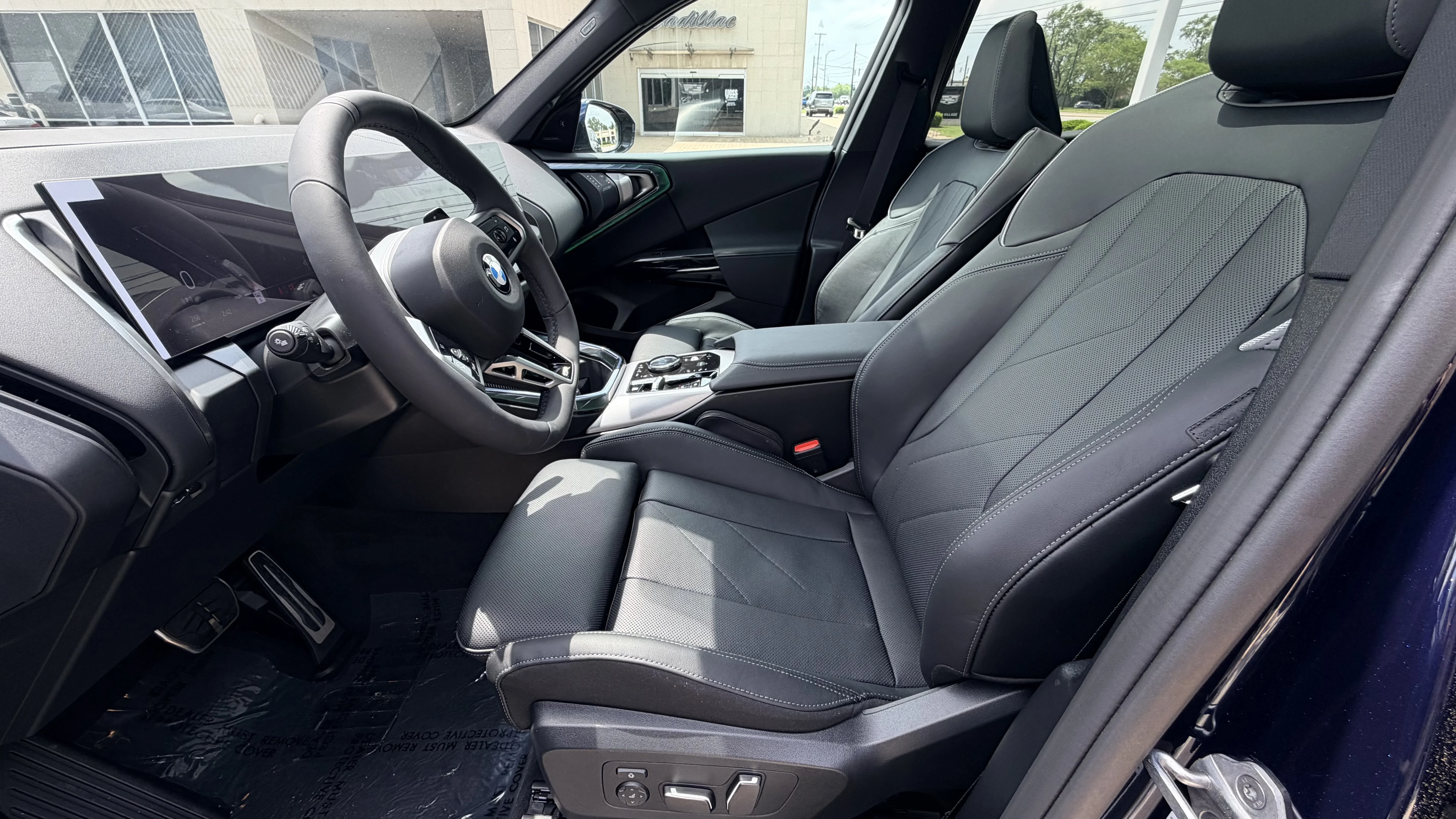 New 2026 Tanzanite Blue II Metallic BMW 30 xDrive image 10