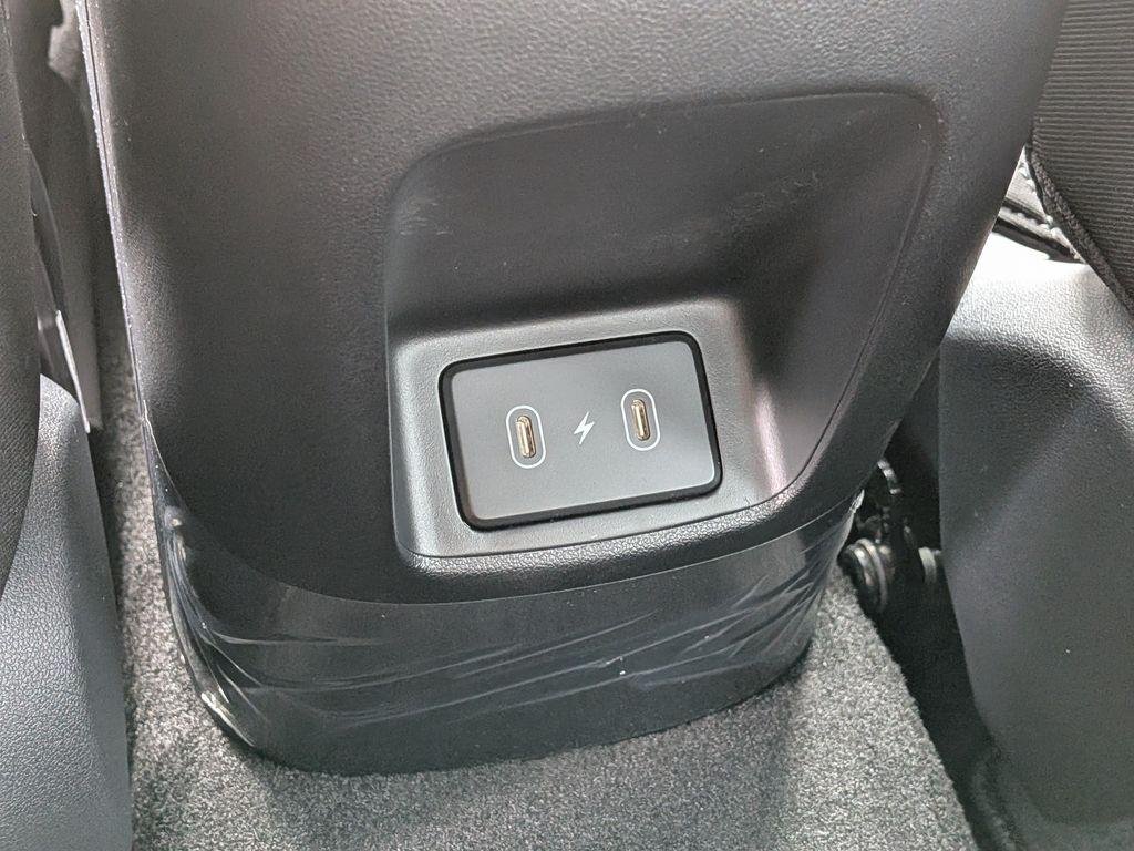 New 2026 White Hyundai SE image 12