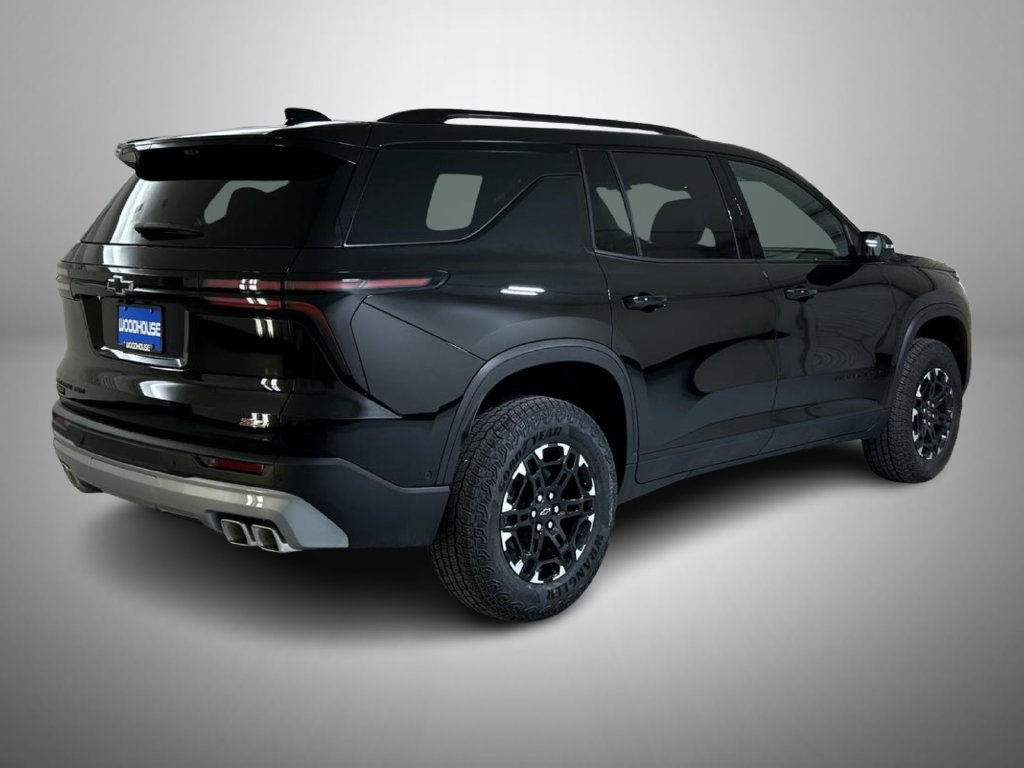 New 2027 Mosaic Black Metallic Chevrolet Z71 image 5