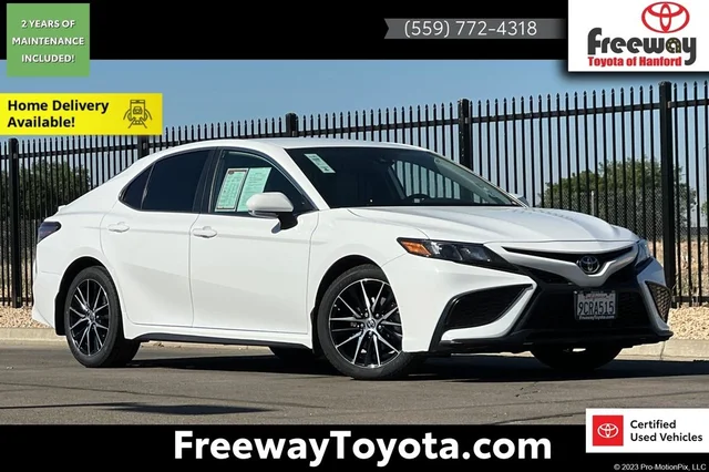 2022 Toyota Camry SE
