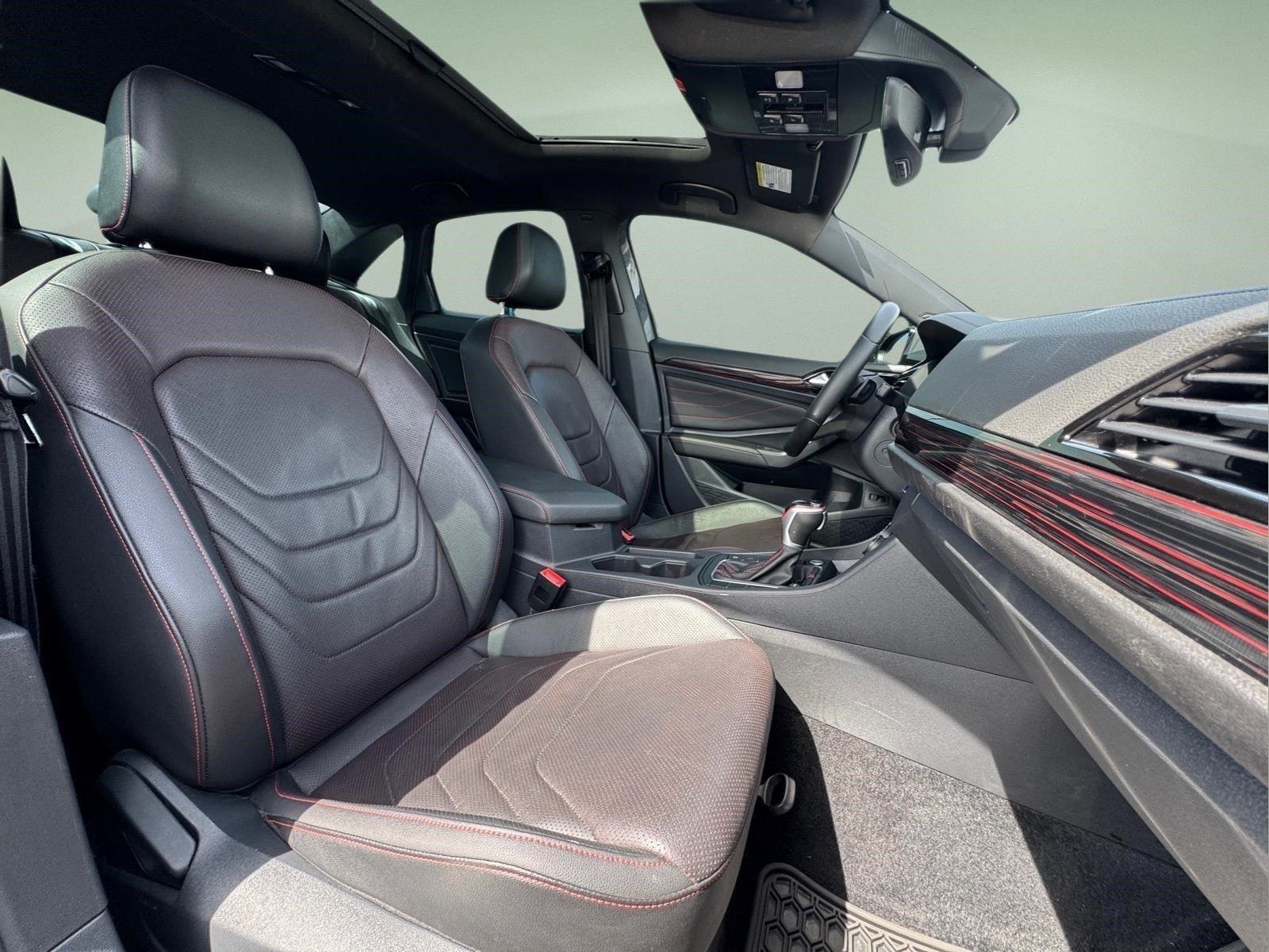 Used 2022 Pure Gray w/Black Roof Volkswagen Autobahn image 19
