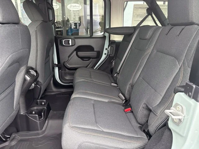 New 2027 White/off-white Jeep Sport S image 17