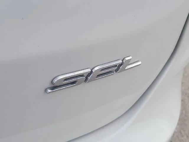 Certified Used 2020 White Ford SEL image 9