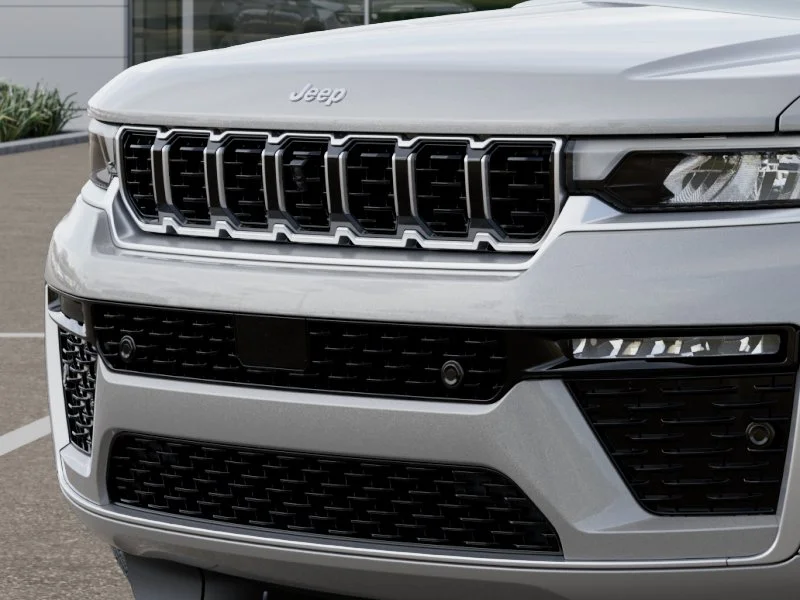 New 2026 Silver Zynith Exterior Paint Jeep Summit image 37
