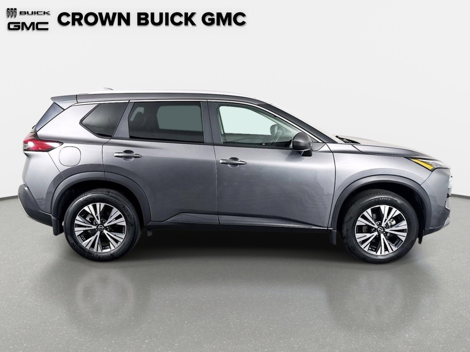 Used 2023 Gun Metallic Nissan SV image 4