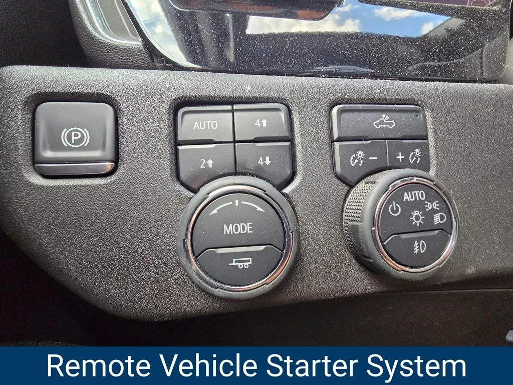 Used 2025 White Chevrolet RST image 23