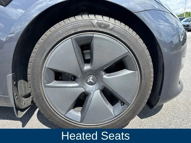 Used 2021  Tesla Long Range image 22