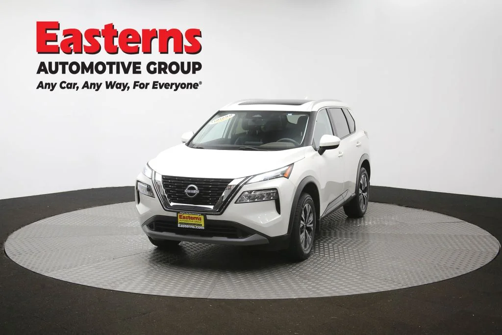 Used 2023 White Nissan SV image 58