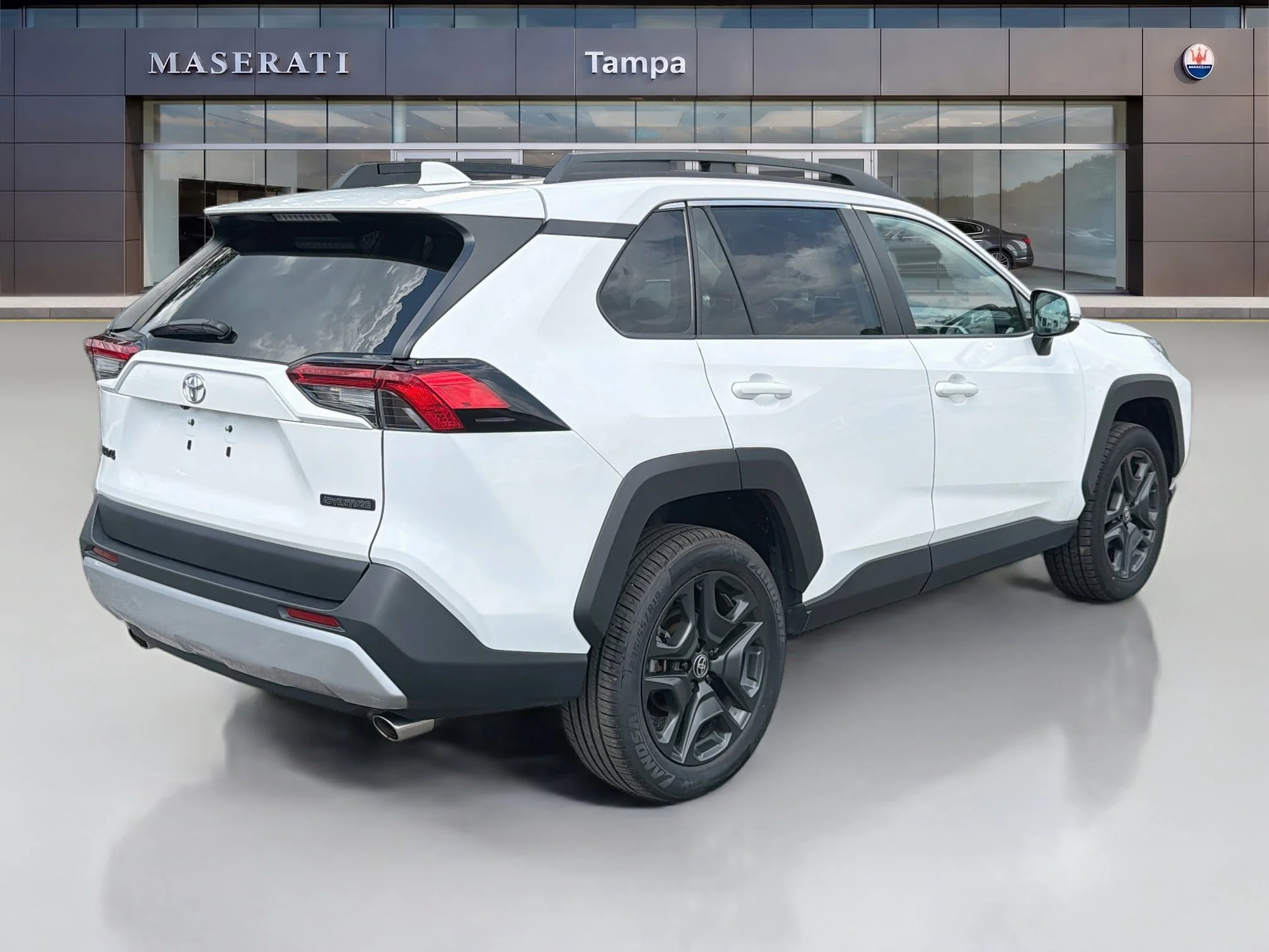 Used 2024 Ice Toyota Adventure image 3
