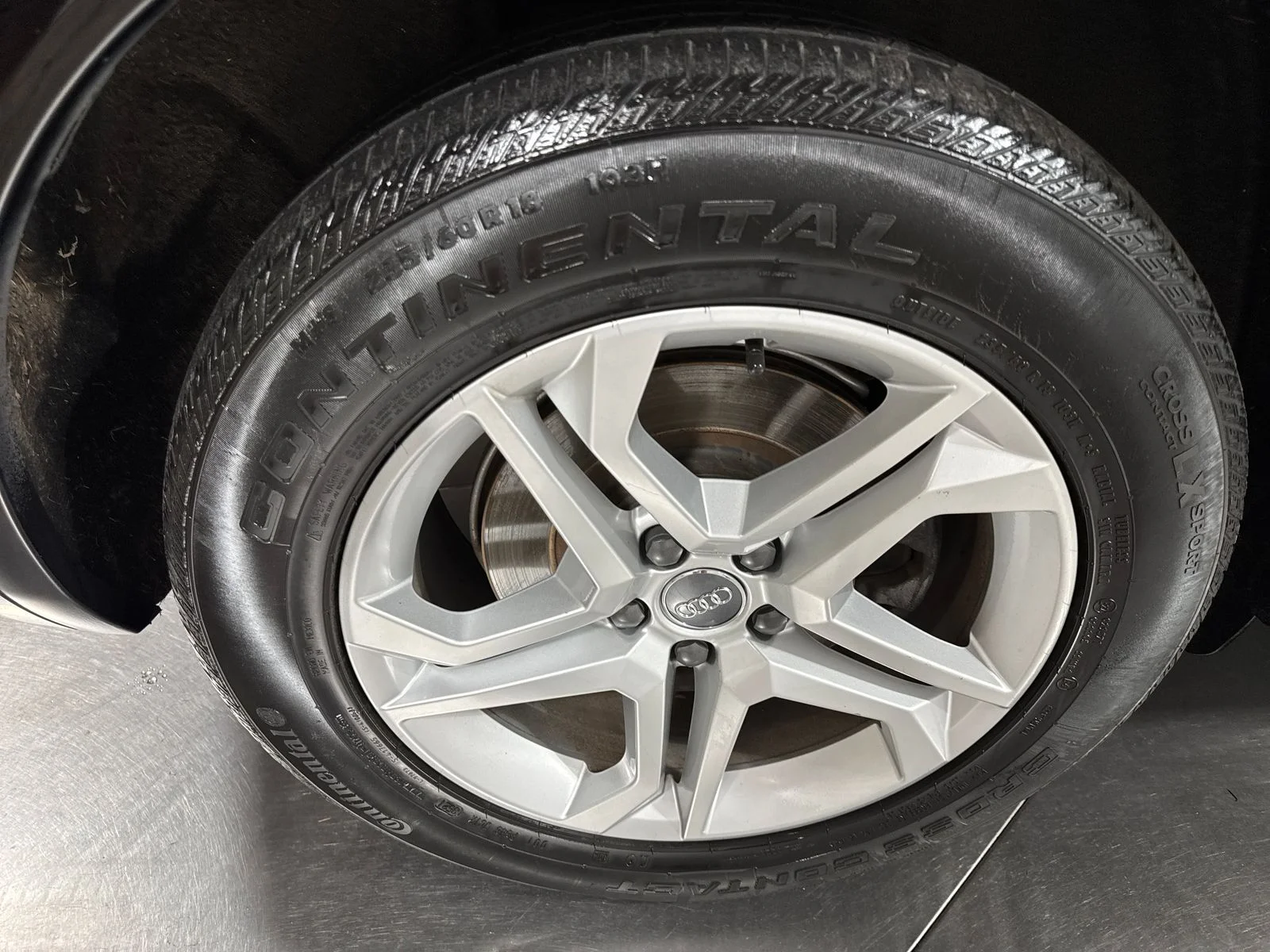 Used 2019 Brilliant Black Audi 2.0T Premium quattro image 13